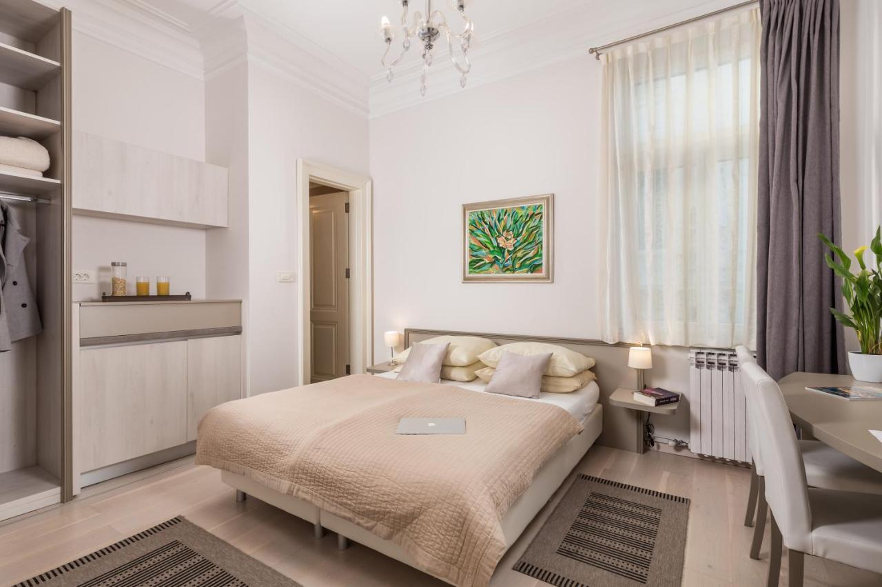 Villa Sokol Apartments Opatija center Esterno foto