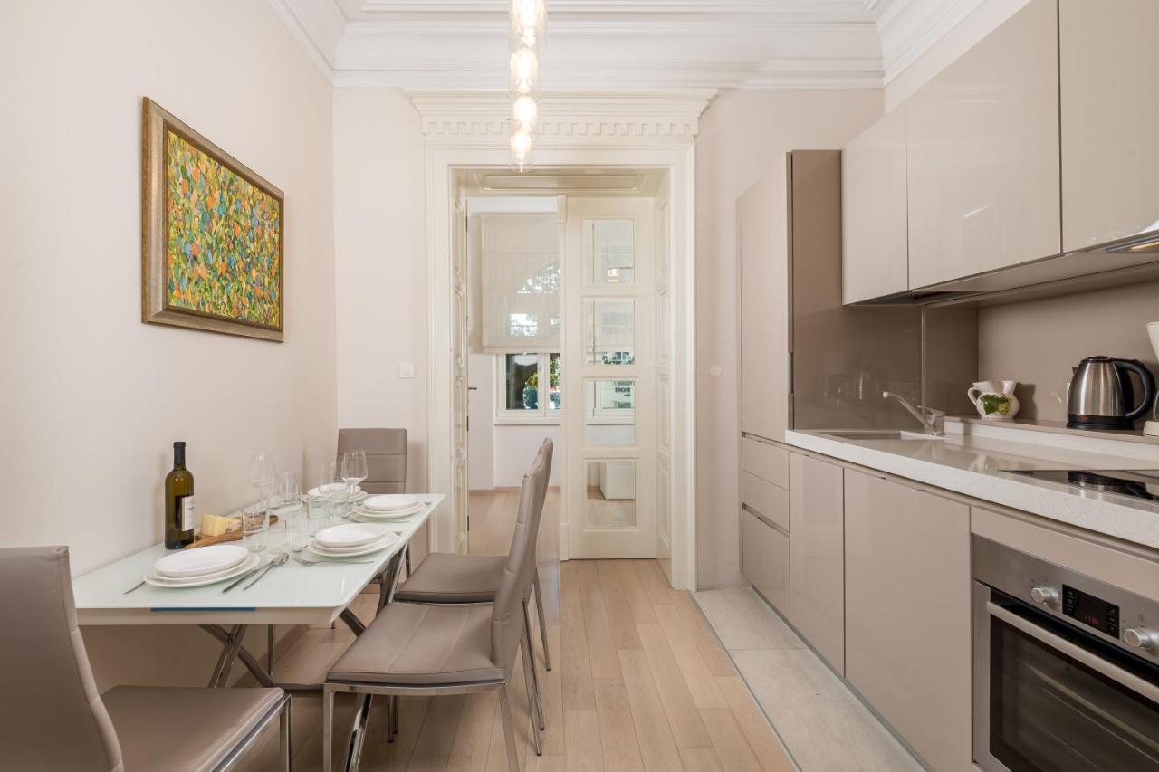Villa Sokol Apartments Opatija center Esterno foto