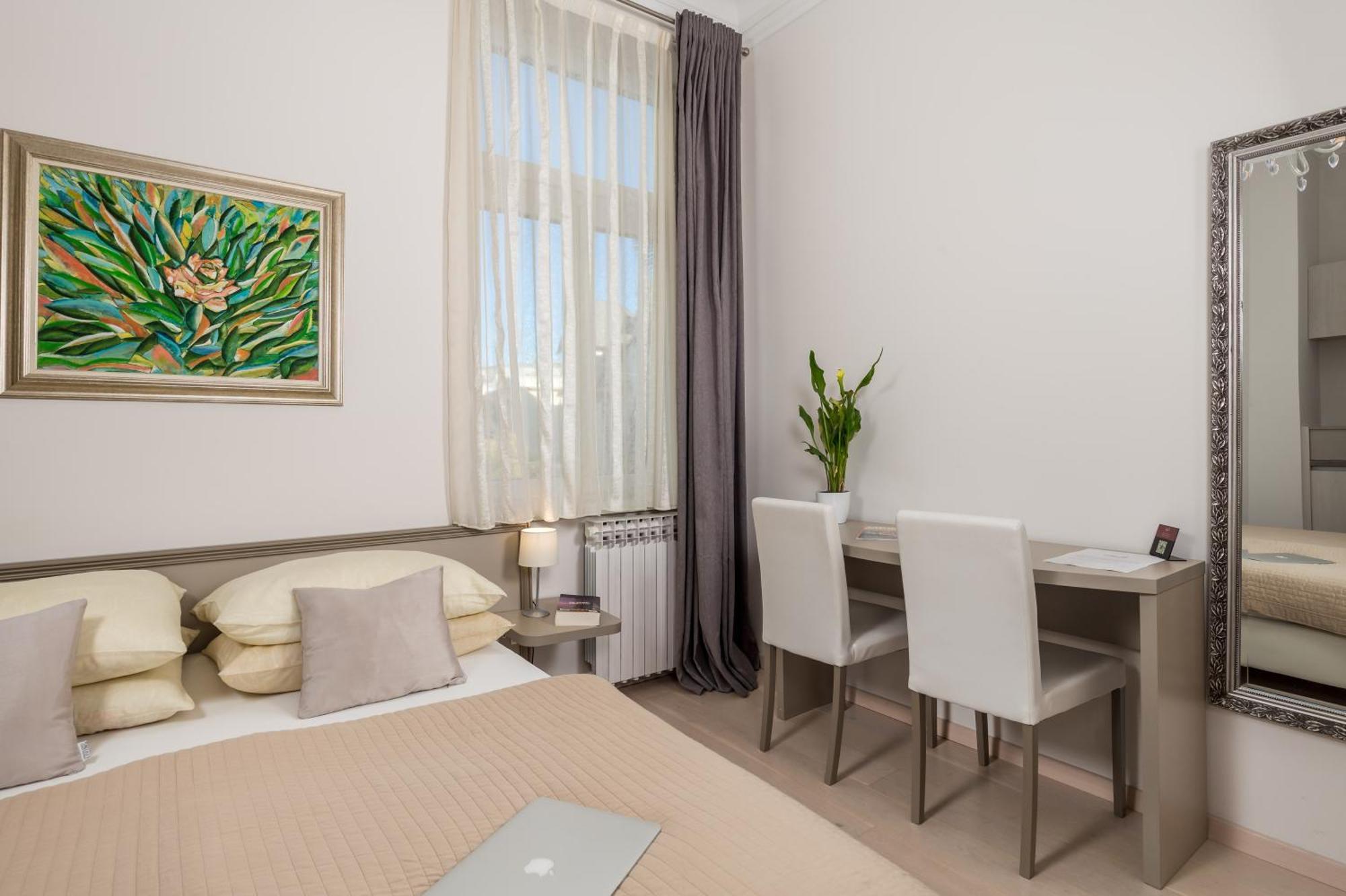 Villa Sokol Apartments Opatija center Camera foto